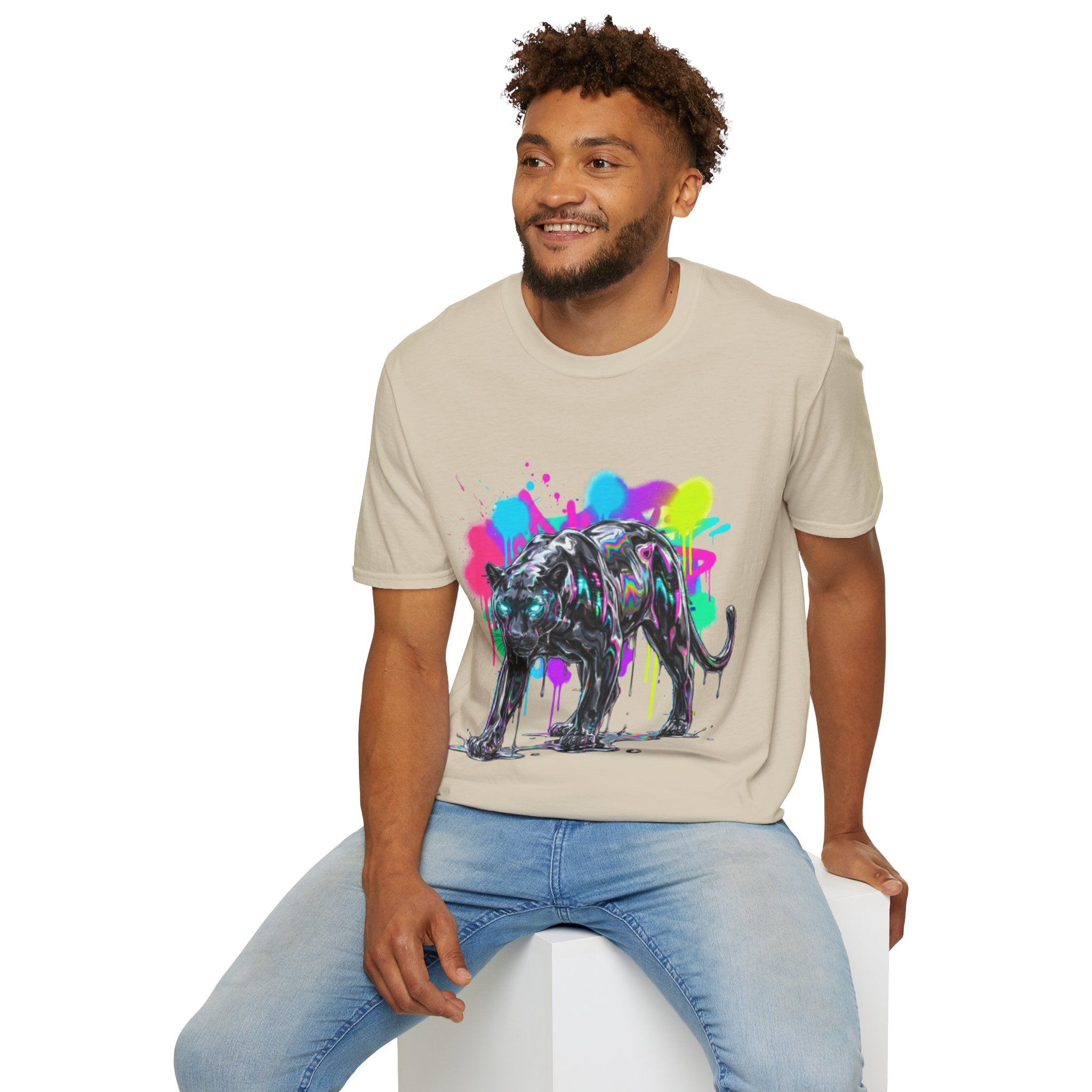 Neon Panther Streetwear Tee - Urban Trendy Vibes