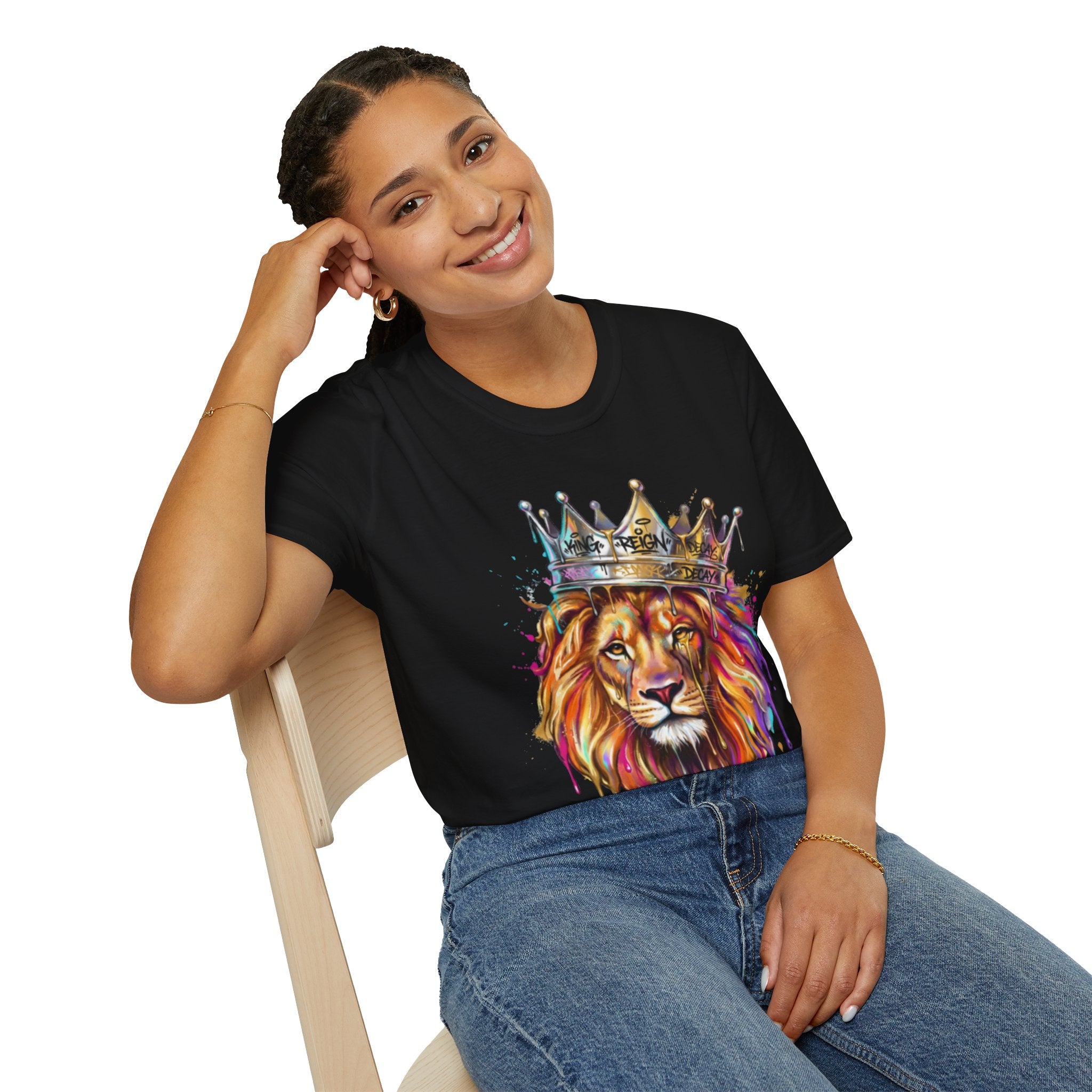 Vibrant Lion Streetwear Tee - Urban Art Vibes