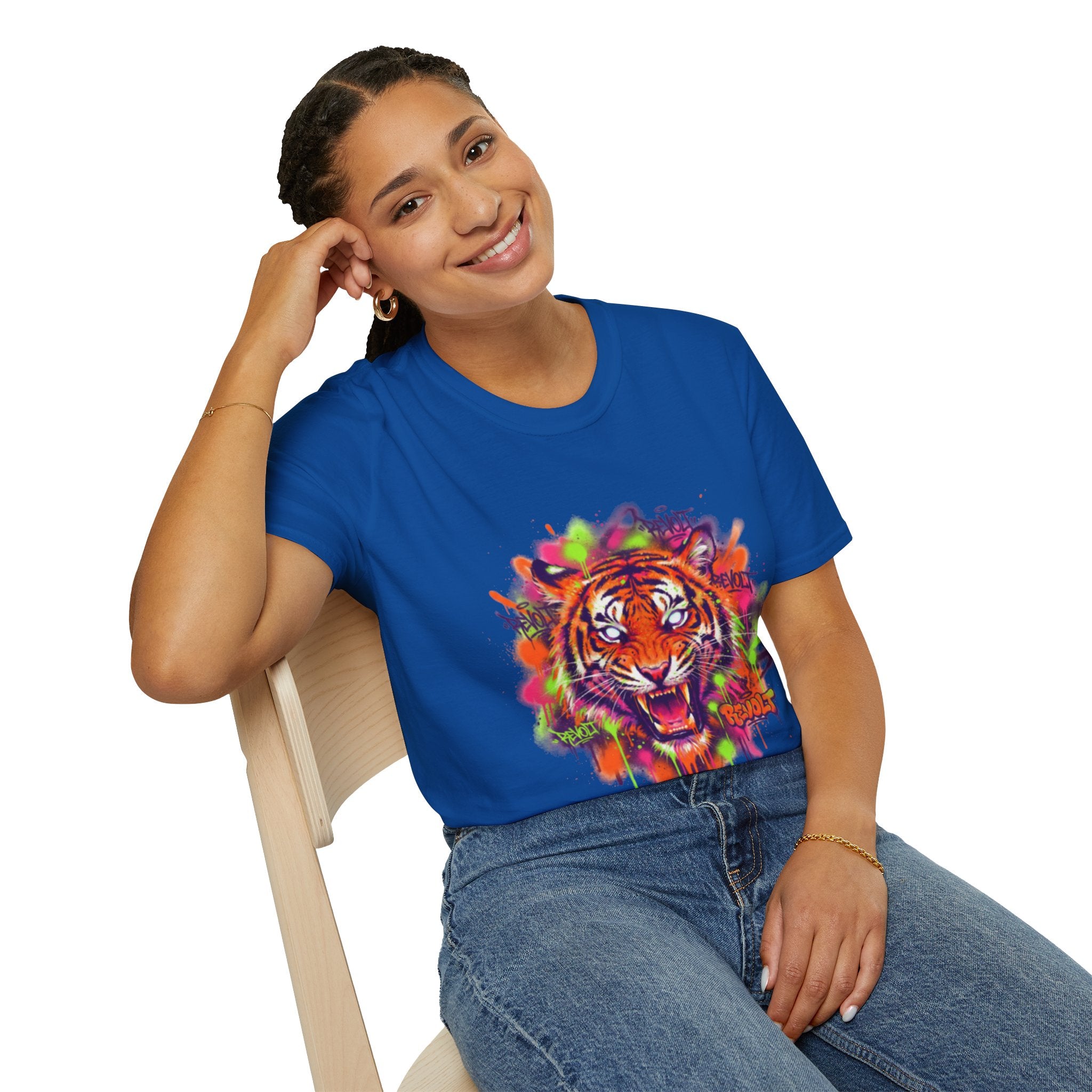 Trendy Urban Tiger Tee - Bold Streetwear Vibes