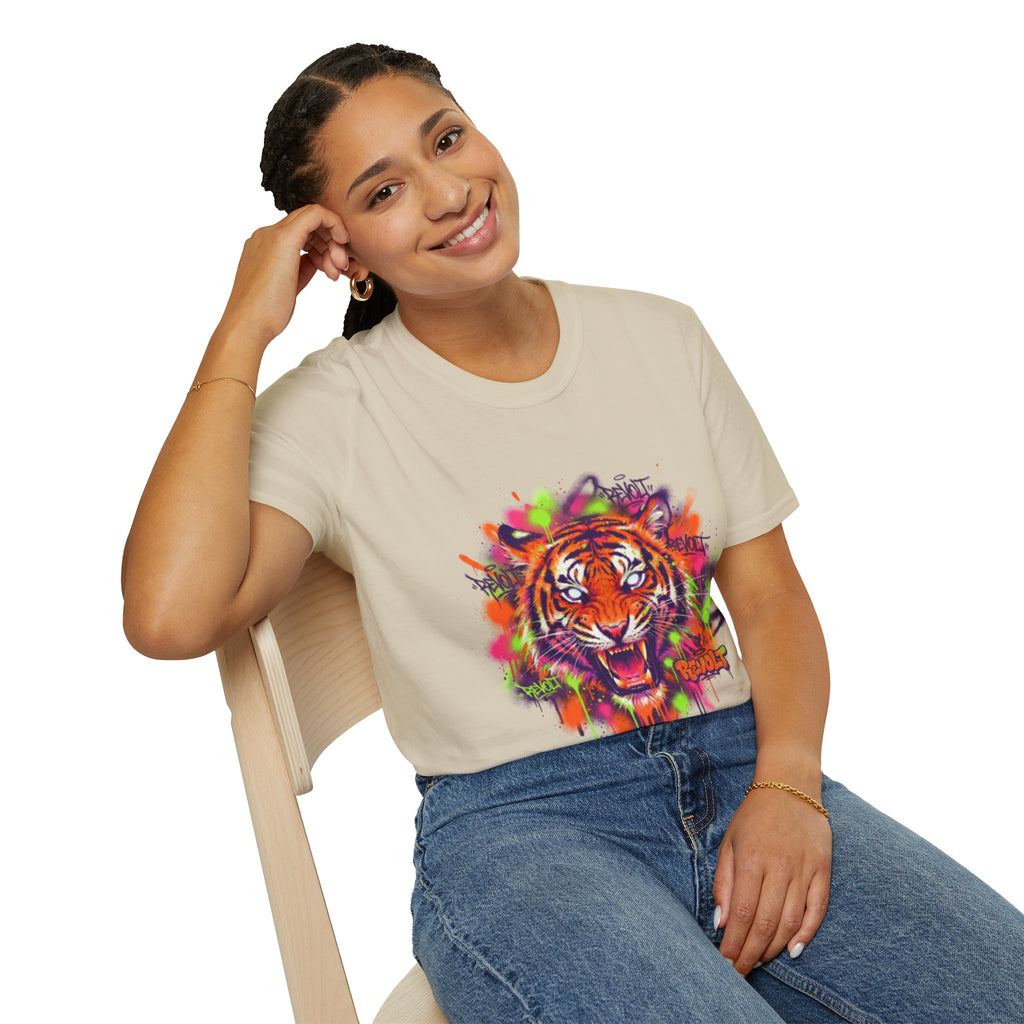 Trendy Urban Tiger Tee - Bold Streetwear Vibes