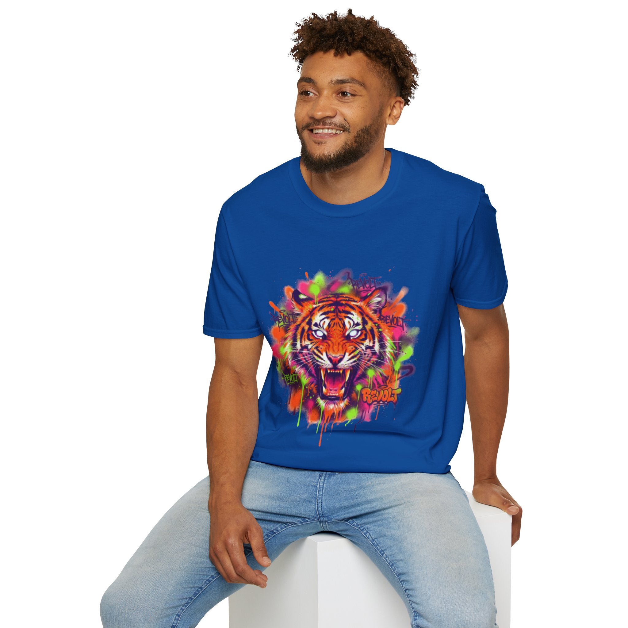 Trendy Urban Tiger Tee - Bold Streetwear Vibes