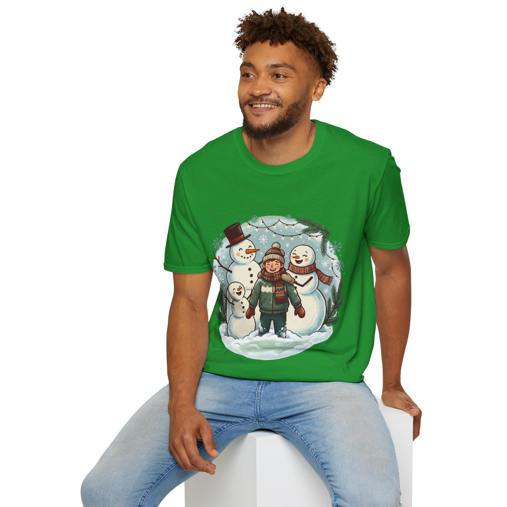 Christmas T-Shirt: Snow family making human snowman