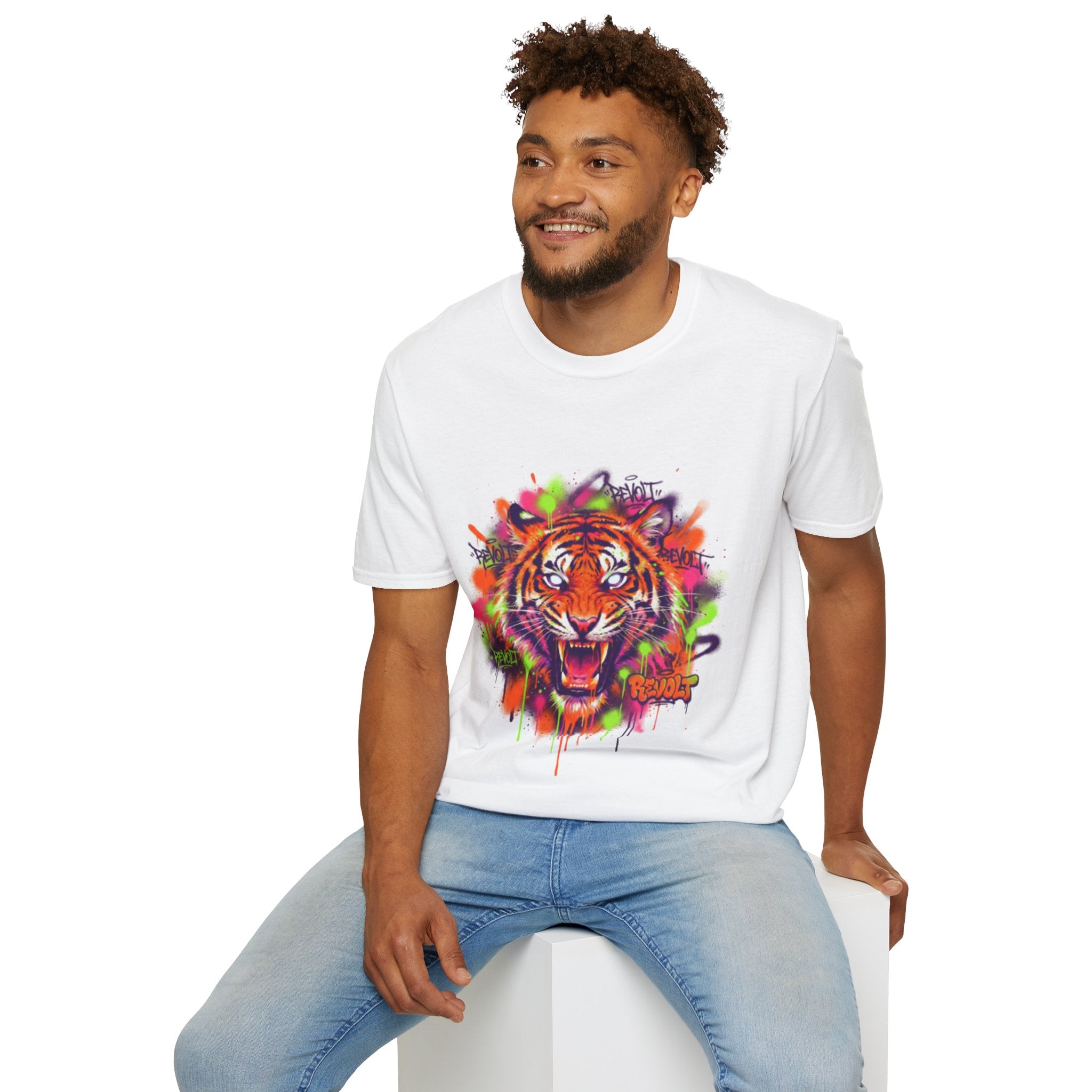 Trendy Urban Tiger Tee - Bold Streetwear Vibes