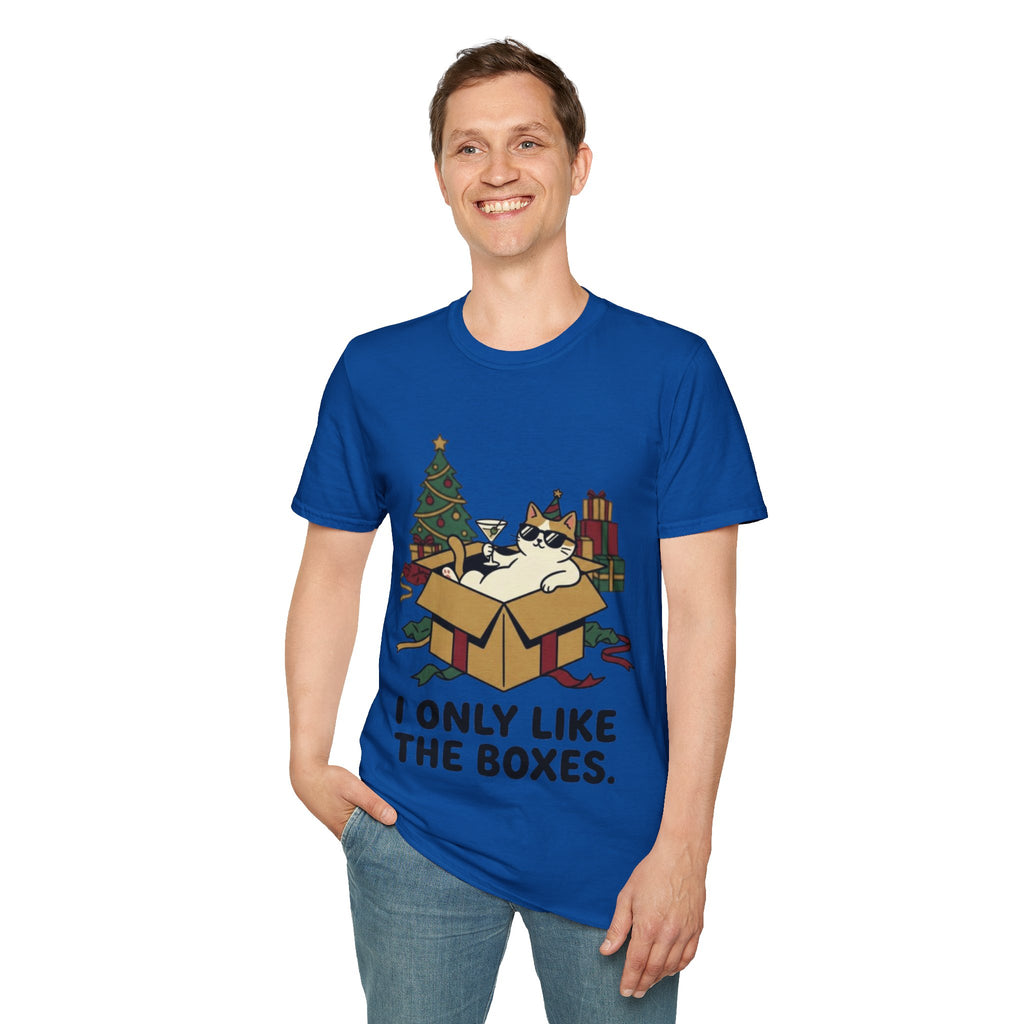 Cat Holiday Spirit Tee | Funny & Cool Christmas T-shirt