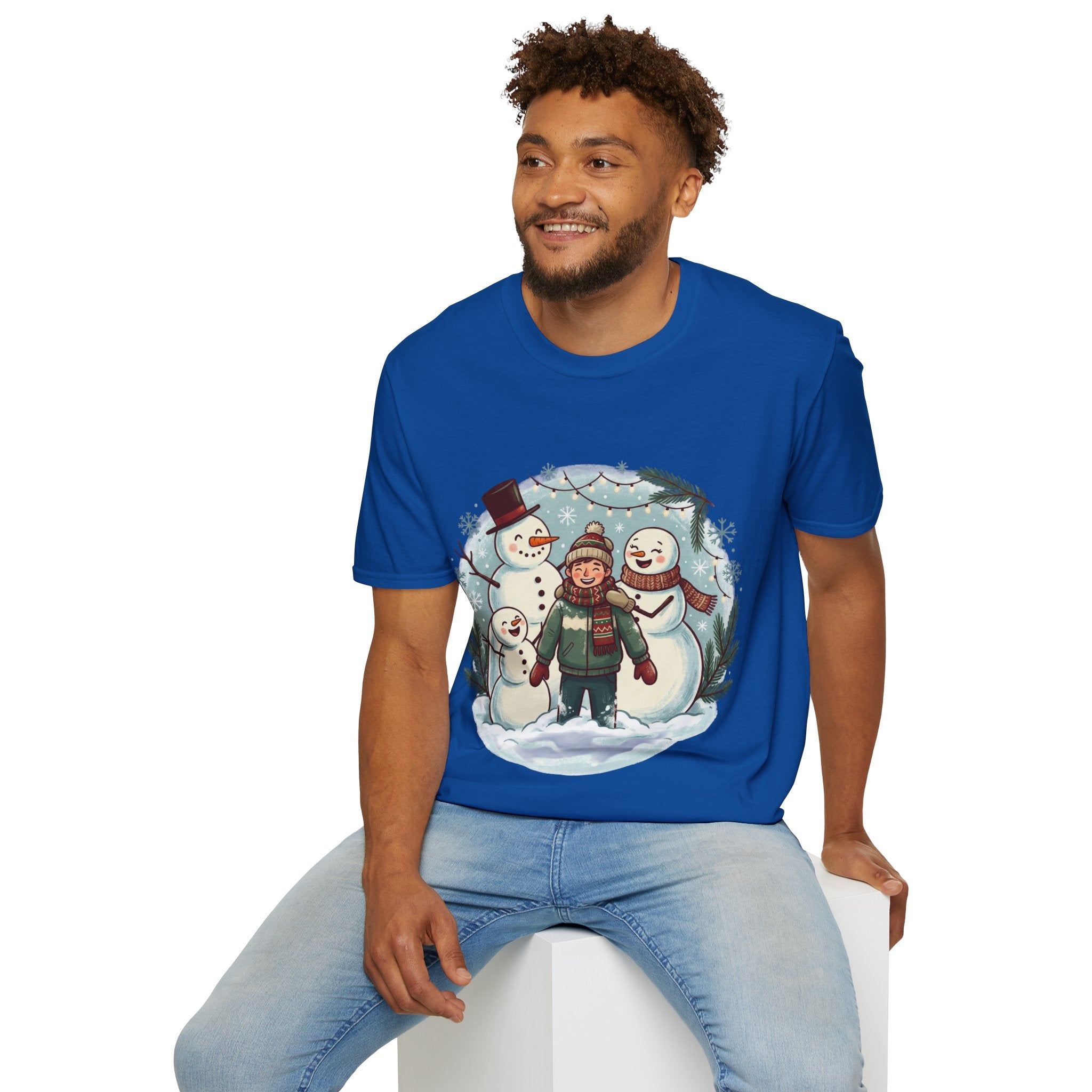 Christmas T-Shirt: Snow family making human snowman