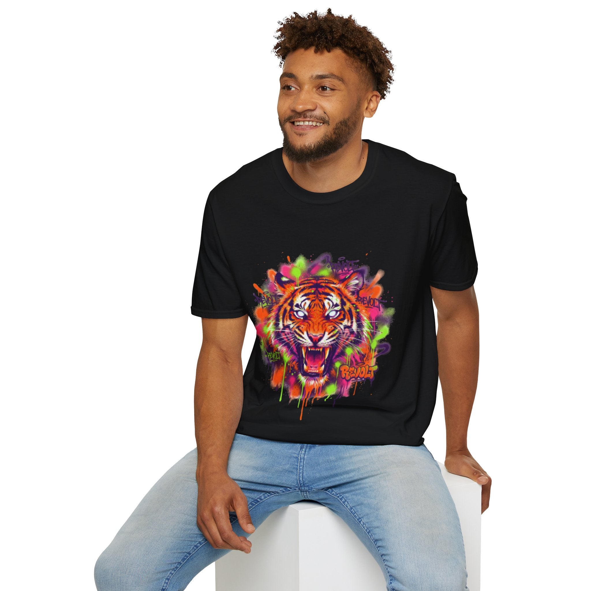 Trendy Urban Tiger Tee - Bold Streetwear Vibes